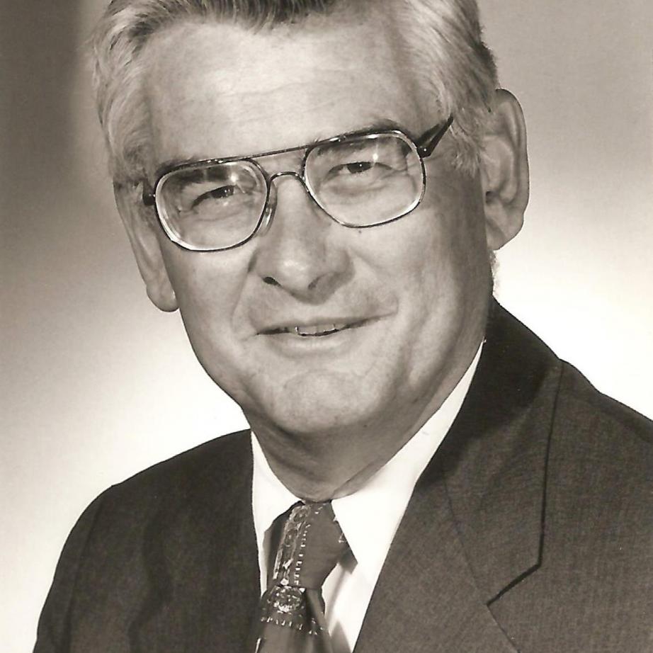 Elliott_late1980s.jpg